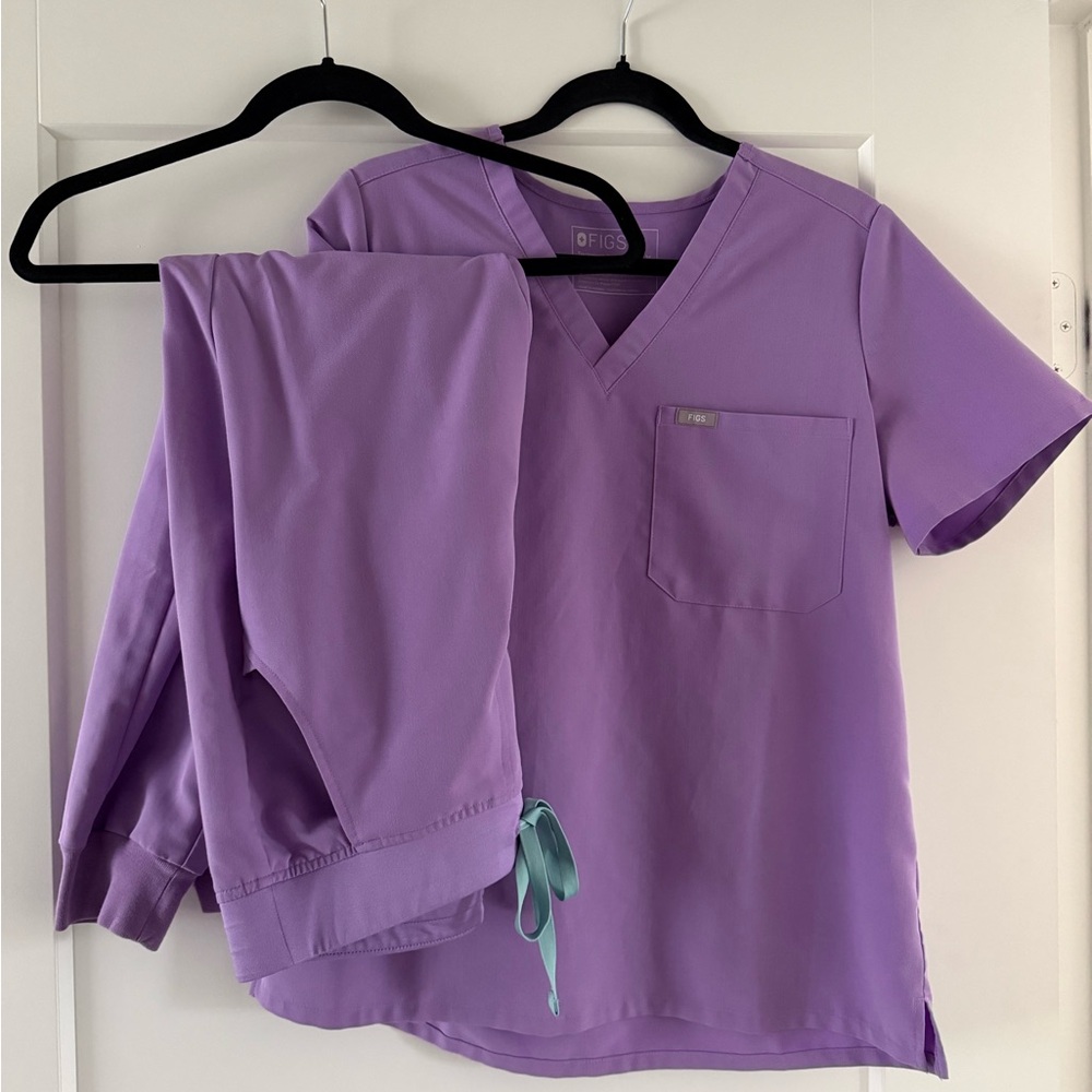 Figs Scrub Set